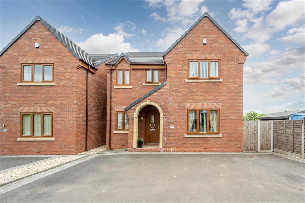 Himley Road, Gornal Wood, DY3 2PZ 4 bed detached house £299,950