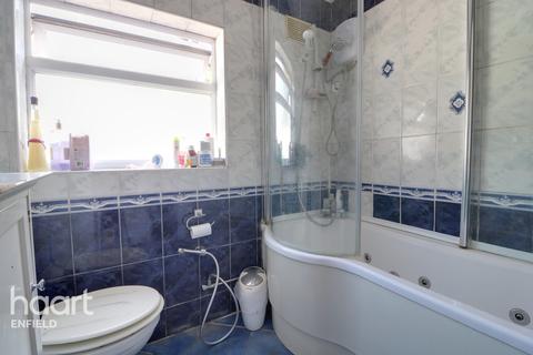 58 Aberdeen Road, London, N18 2ED