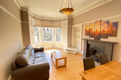 3 bedroom flat to rent, Leslie Place, Comely Bank, Edinburgh, EH4