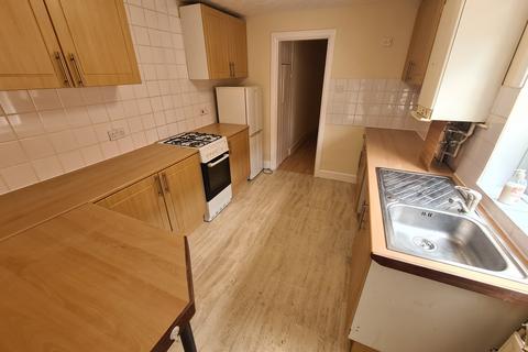 1 bedroom ground floor flat to rent, Johns Road, Woolston