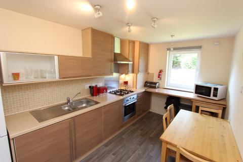 3 bedroom flat to rent, Chesser Crescent, Chesser, Edinburgh, EH14