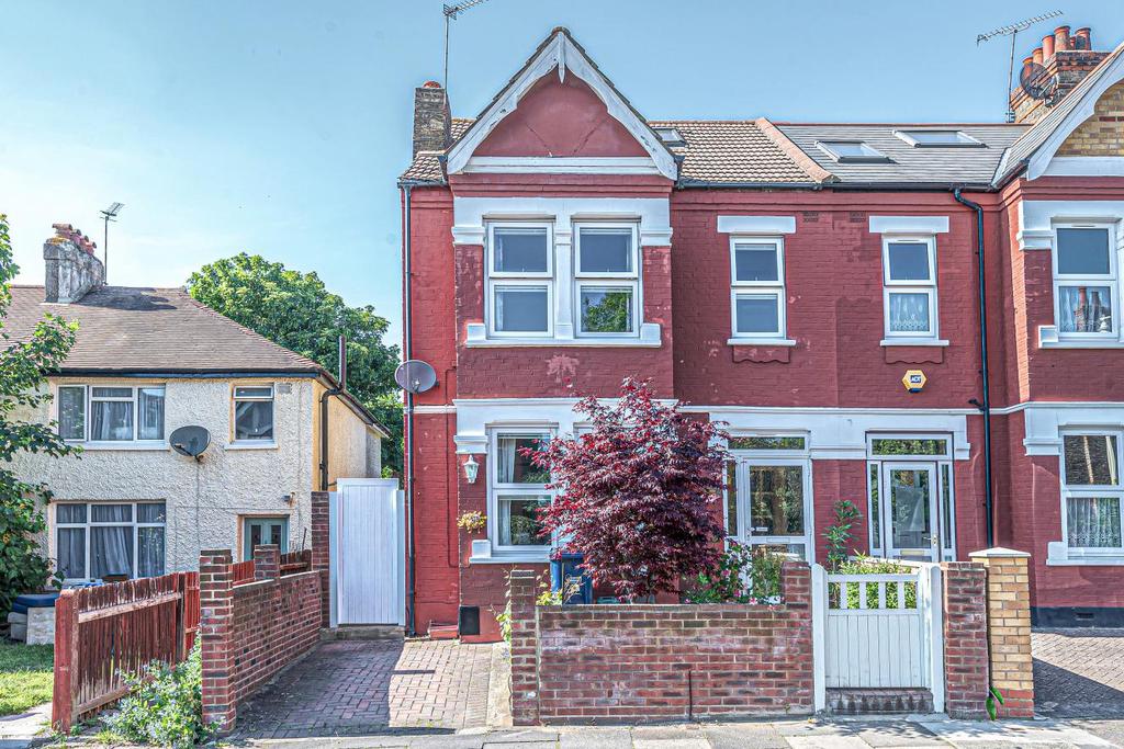 Bramley Road, Ealing 3 bed terraced house £900,000