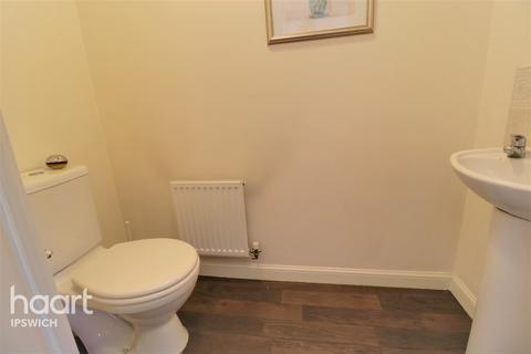 27 Salmet Close, Ipswich, IP2 9BA