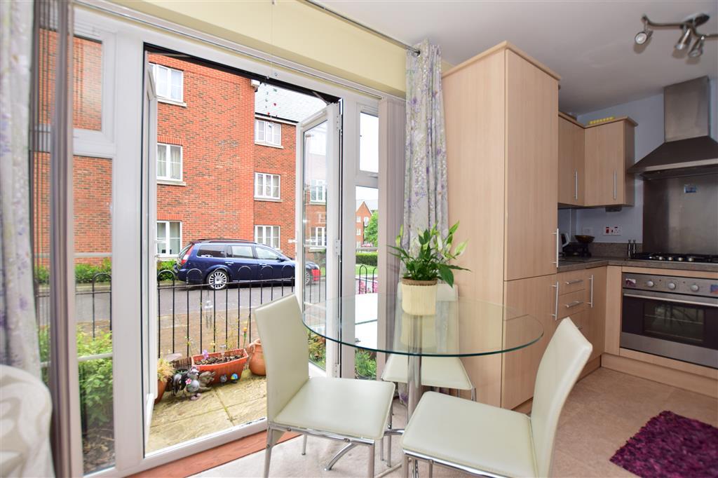 Silver Streak Way, Strood, Rochester, Kent 1 bed ground floor