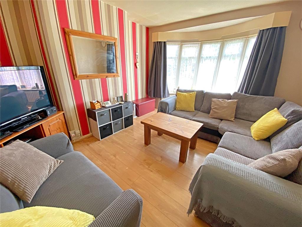 Park Hill Close, Bradford, BD8 3 bed semidetached house £175,000
