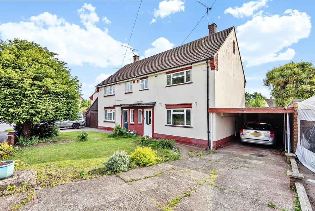 Well Lane, Horsell, GU21 3 bed detached house £450,000