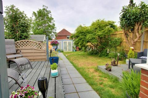 6 Cornwall Crescent, Southampton, SO18 2AQ