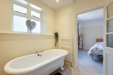 Cypress Lodge Bristol Road, Churchill, Winscombe, BS25 5NJ