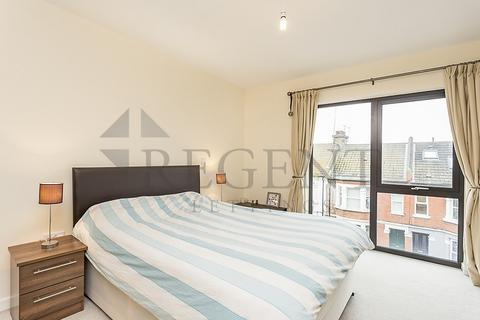 2 bedroom apartment for sale, Newman Close, Willesden Green, London, NW10