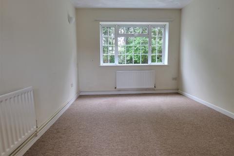 1 bedroom ground floor flat to rent, White Ladies Close, Havant UNFURNISHED