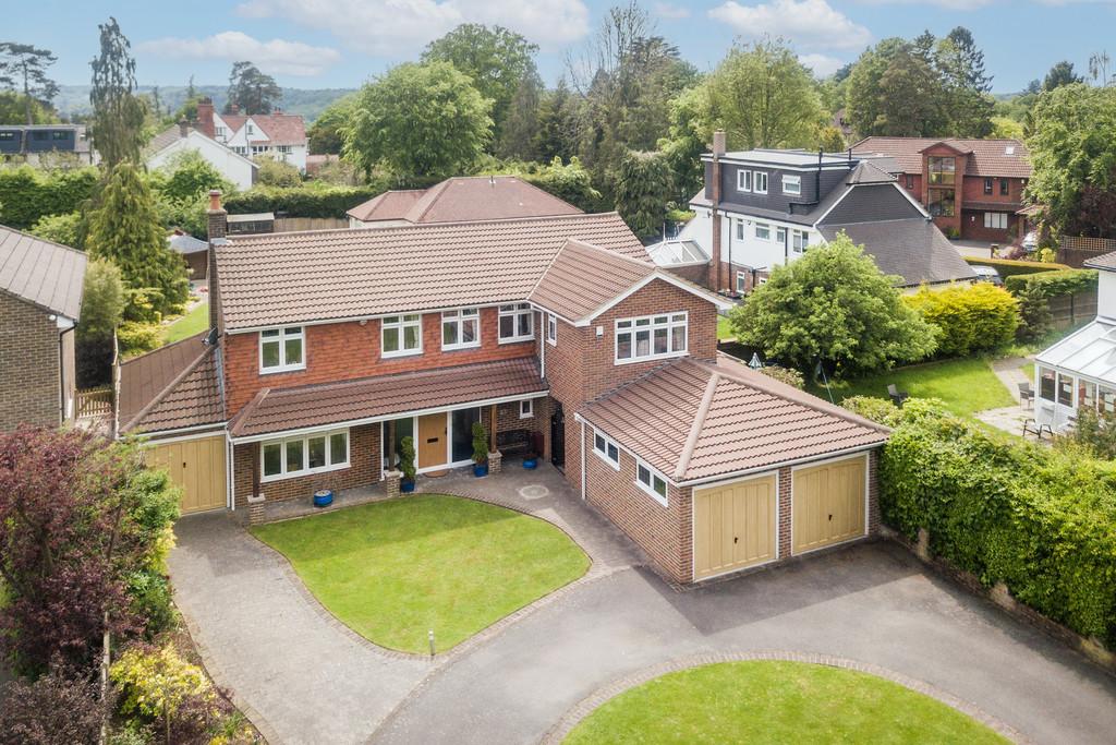 Westhall Park, Warlingham 4 bed detached house £1,000,000