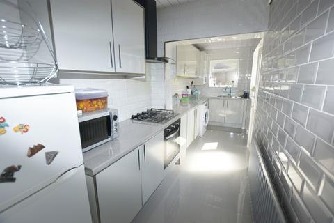27 Croft Down Road, Solihull, B92 9BD