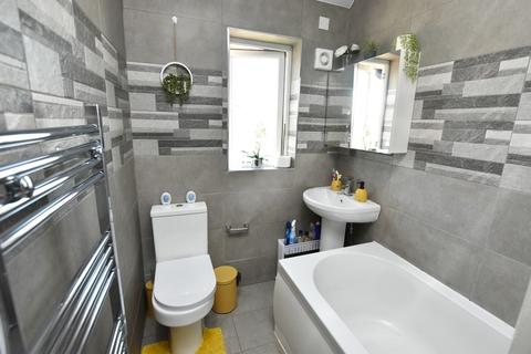 27 Croft Down Road, Solihull, B92 9BD