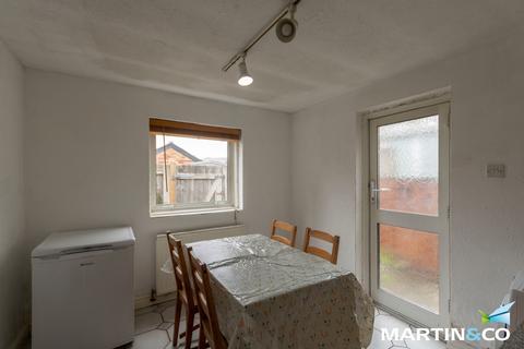 4 bedroom terraced house to rent, Greenfield Road, Harborne, B17