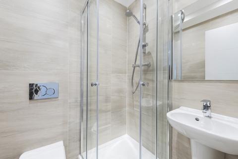 Studio to rent, Emperors Gate, South Kensington