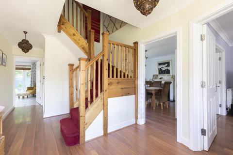 2 Mermaid Close, Gloucester, GL1 3HG