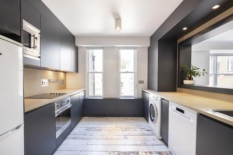 2 bedroom apartment to rent, Pied Bull Court, Bloomsbury WC1