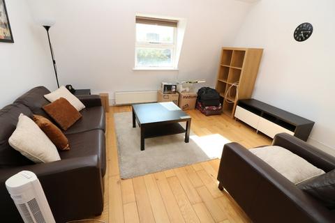 Flat 4, 555 Caledonian Road, London, N7 9RX