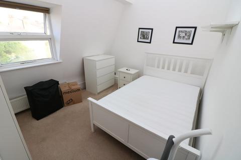 Flat 4, 555 Caledonian Road, London, N7 9RX