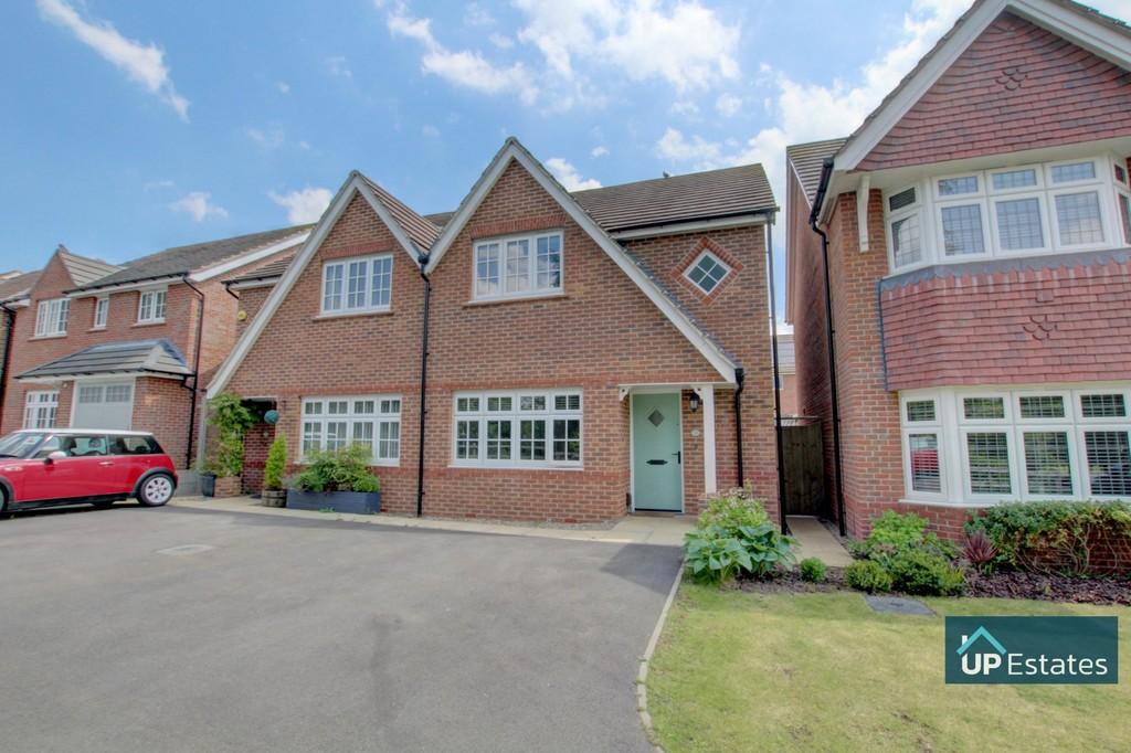 Rieth Close, Hinckley 3 bed semidetached house £270,000