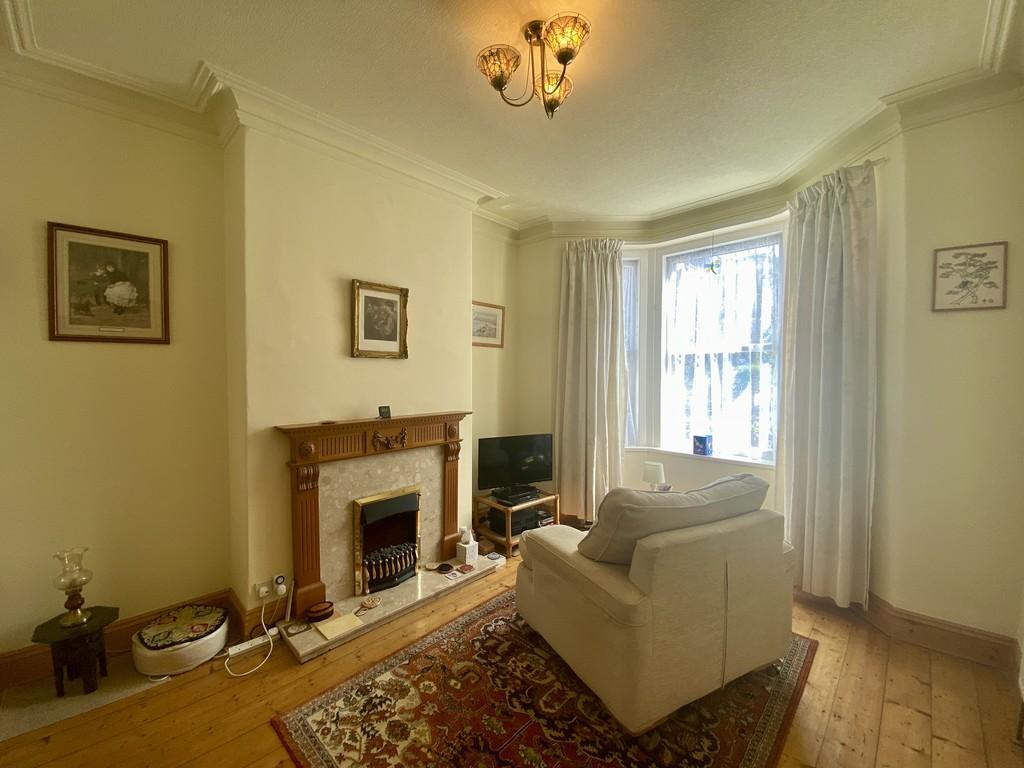 Garfield Road, Scarborough 2 bed terraced house £150,000