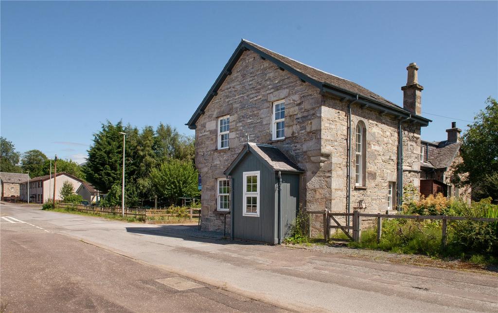 1 Garryside, Blair Atholl, Pitlochry 3 bed semidetached house £250,000