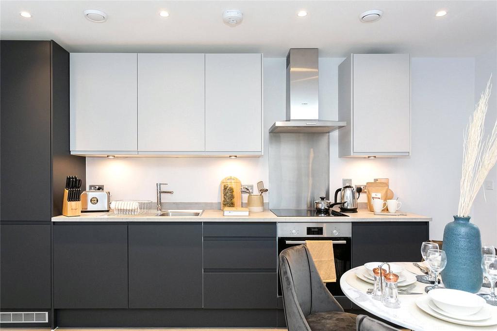 Turnbull Court, Summerhouse Way, Abbots Langley, WD5 1 bed apartment