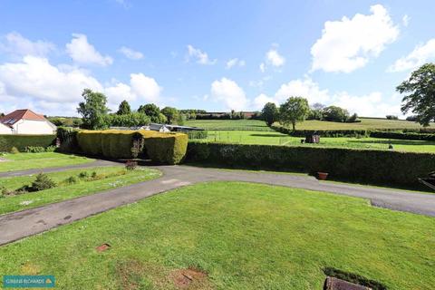 7 Quantock Rise, Kingston St Mary, Taunton, TA2 8HJ