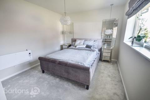 14 Broom Chase, Rotherham, S60 2SQ