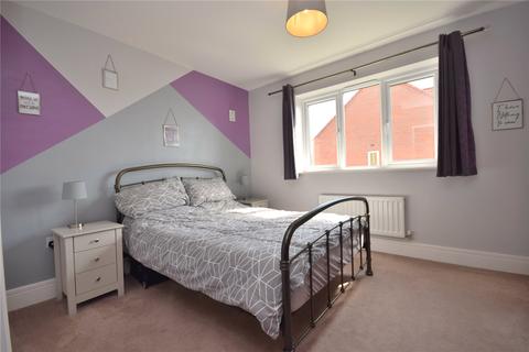 4 Springfield Crescent, Lofthouse, Wakefield, WF3 3FQ