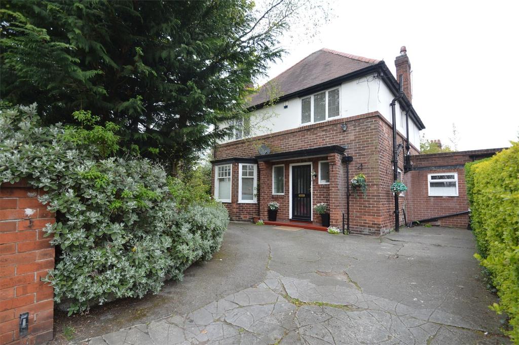 Oaklands Drive, Sale, M33 5 bed detached house £500,000