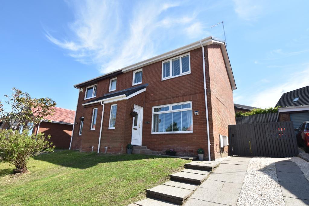 Mossbank Drive, Hogganfield, Glasgow... 3 bed semidetached house £