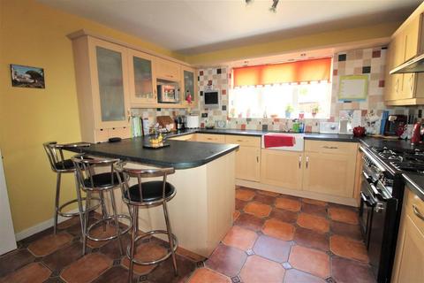 20 Chilcombe Place, Birdwell, Barnsley, S70 5SX