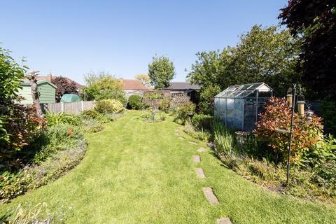 31 Heather Drive, Romford, RM1 4SP