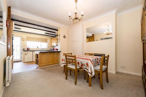 31 Heather Drive, Romford, RM1 4SP