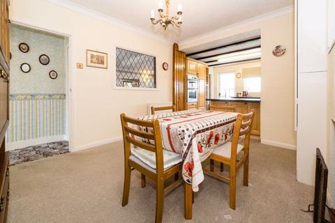 31 Heather Drive, Romford, RM1 4SP