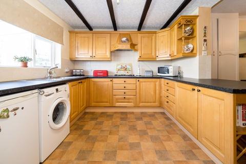 31 Heather Drive, Romford, RM1 4SP