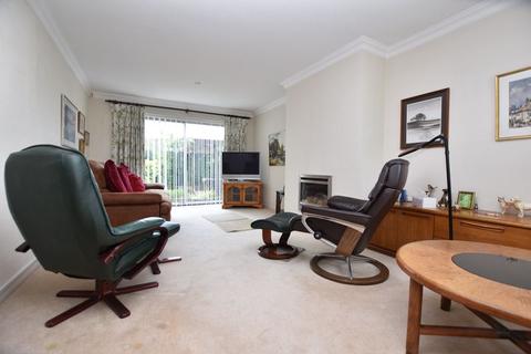 36 Bishops Drive, Langport, TA10 9HW