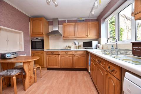 36 Bishops Drive, Langport, TA10 9HW