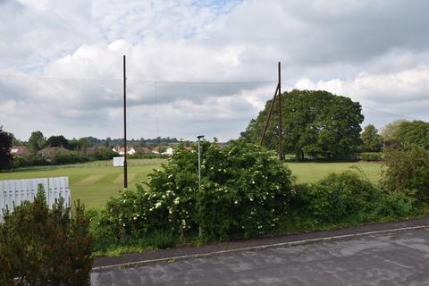 36 Bishops Drive, Langport, TA10 9HW