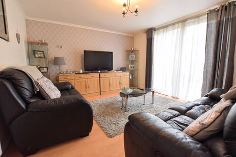 28 Leopard Drive, Pennyland, Milton Keynes, MK15 8AB