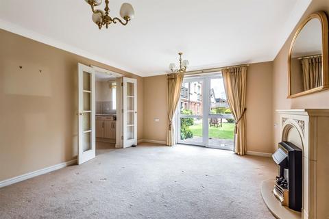 2 bedroom apartment for sale - Roman Court, High Street, Edenbridge