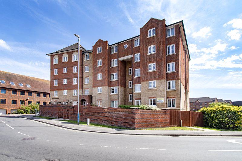 1 Bedroom Retirement Flat, Medway... 1 bed retirement property £134,950