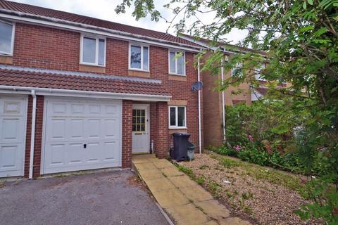3 bedroom semi-detached house to rent, French Close, Nailsea