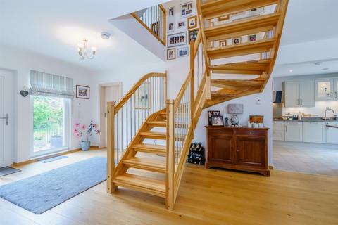 Highfield Lodge Henley Road, Marlow, SL7 2DF