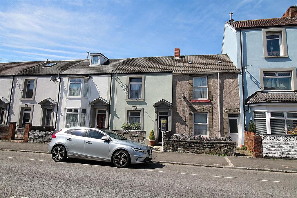 Argyle Street, Swansea 3 bed terraced house £165,000