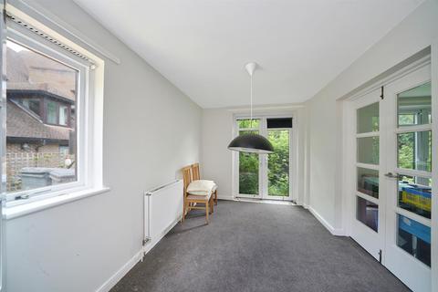 3 bedroom detached house for sale - Birchen Grove, Kingsbury