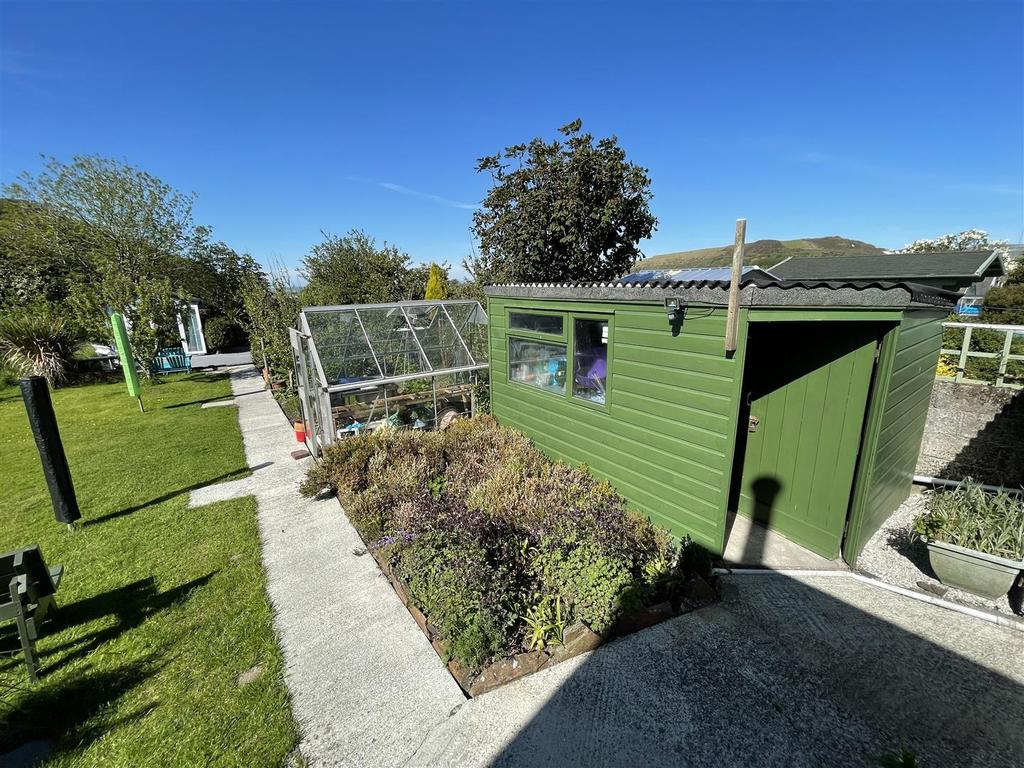 Wooden Shed: