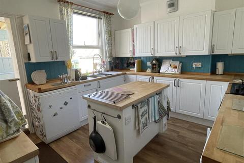Overdale Crown Road, Whitemoor, St Austell, PL26 7XH