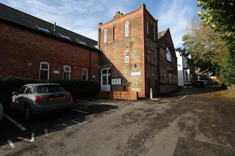 2 bedroom apartment to rent - Church Mews, Prestwich